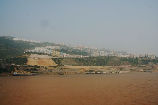 YangtseSchiffGhostcity